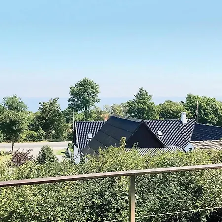 Lovely In With House Sea View