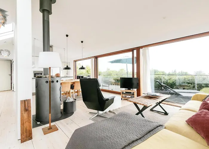 Klintelokken V Holiday home *