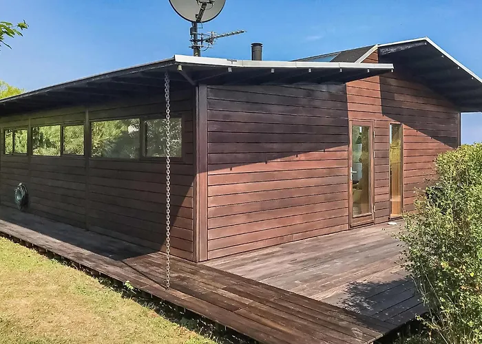 Holiday home Klintelokken V