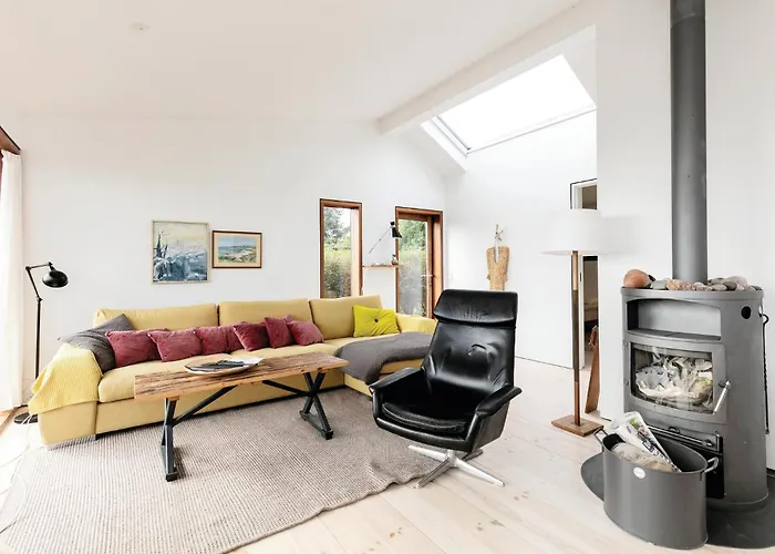 Holiday home Klintelokken V